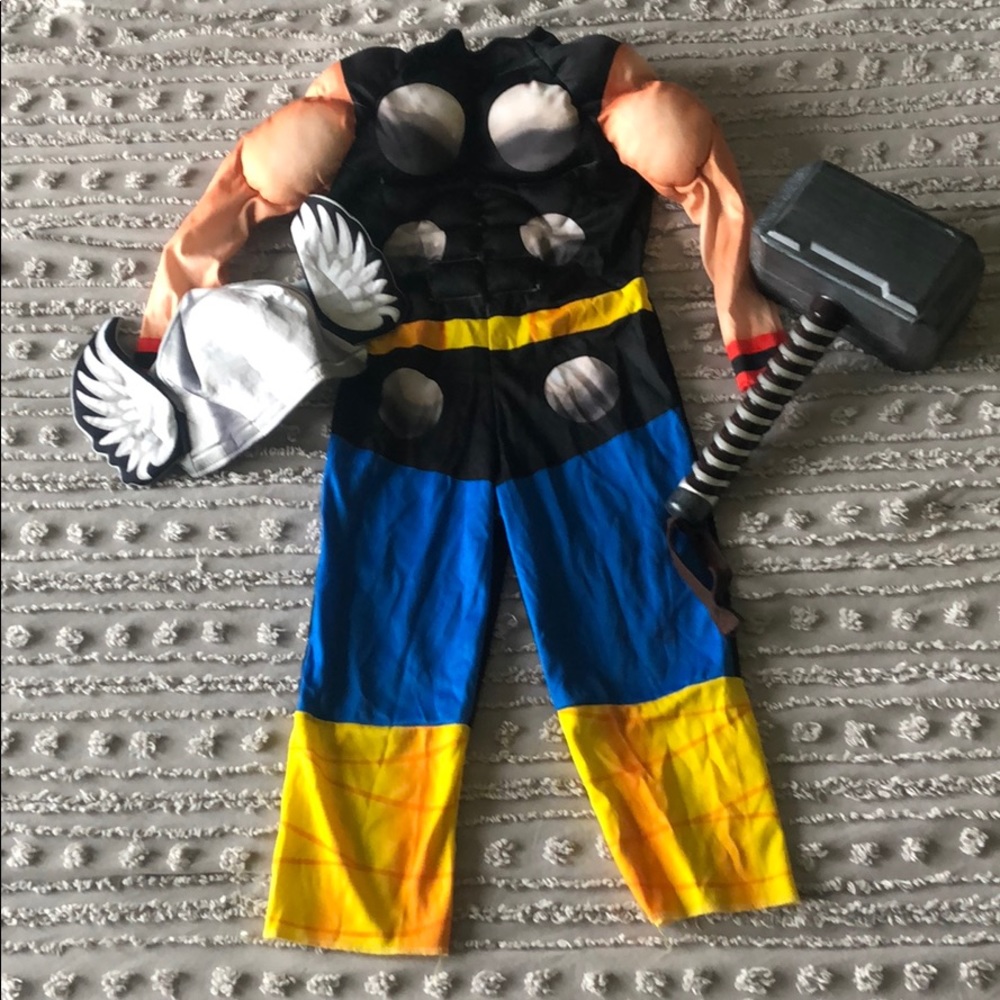 Thor costume w/ hat and hammer (Size 3-4T)